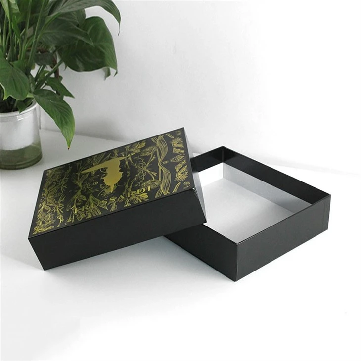 Custom Boxes For Clothing