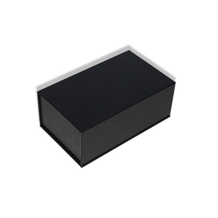 gift box with custom design (5)